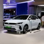 Geely Emgrand L Hip New Energy  Plug-in Hybrid Compact Sedan – Ships Worldwide From China | CHINESE CAR IN EUROPE - Image 2