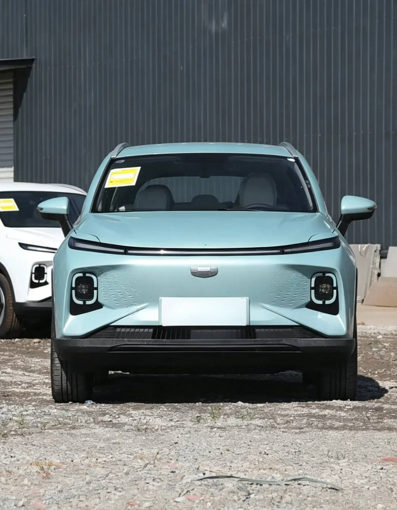 imgi_41_Low-Price-2024-Geely-Geometry-E-Firefly-401km-Range-Bev-Subcompact-SUV-for-Sale 2026 Geely Geometry E Firefly 401km Range Bev Subcompact SUV – Ships Worldwide From China | CHINESE CAR IN EUROPE - Image 1