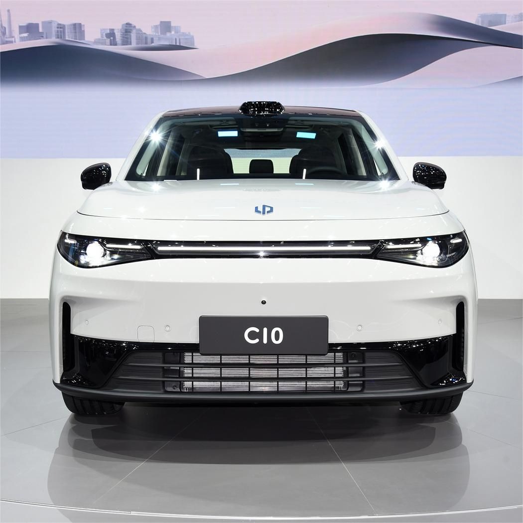 imgi_71_2024-Leapmotor-C10-2WD-5-Seat-New-Energy-Vehicles-Hybrid-Electric-Cars 2026 Leapmotor C10 Comfort Edition Electric Car – Ships Worldwide From China | CHINESE CAR IN EUROPE - Image 1