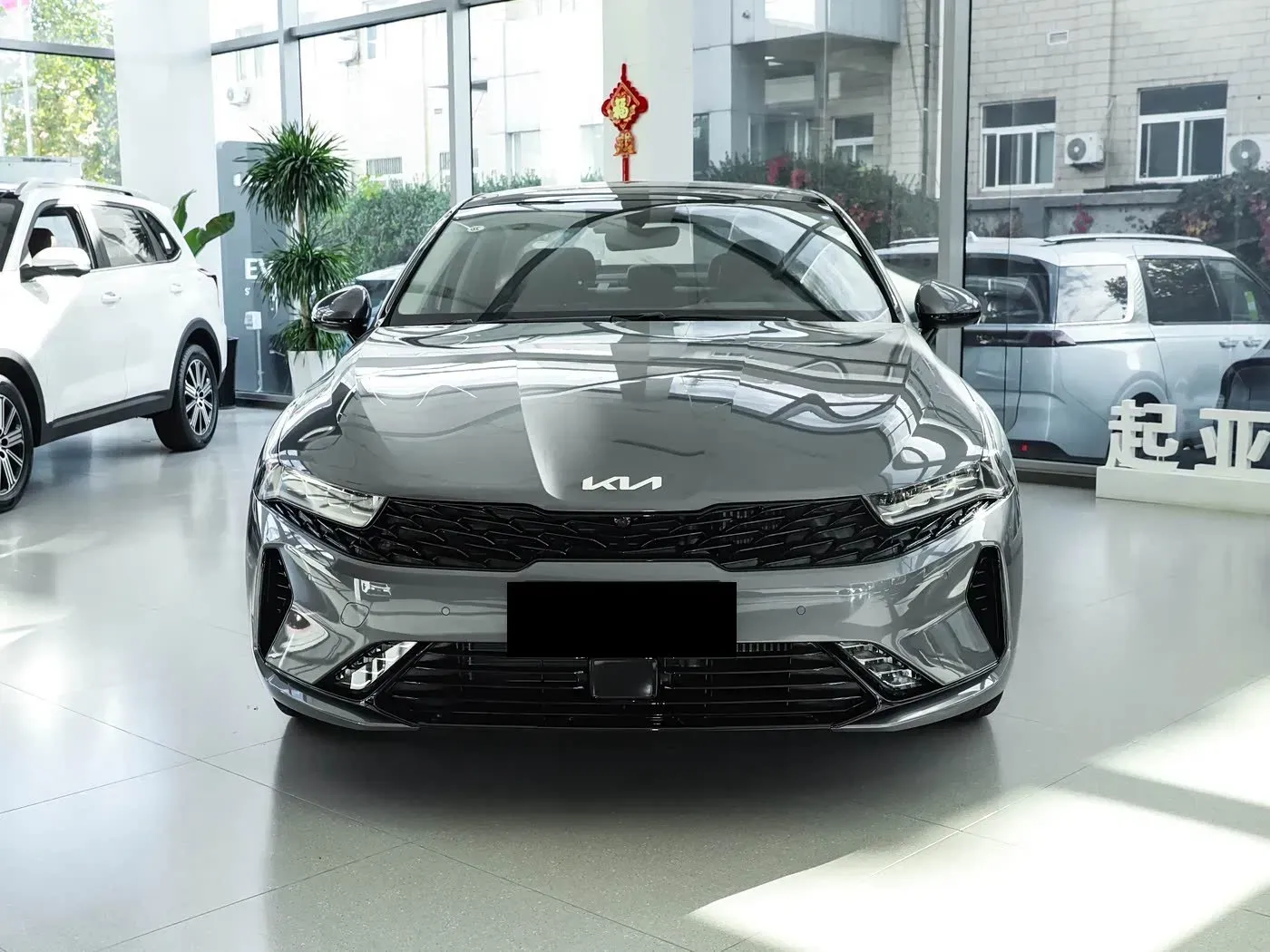 imgi_87_KIA-K5-Car-Stylish-Youthful-Sedan-for-Trendy-Urban-Drivers KIA K5 Stylish Youthful Sedan – Ships Worldwide From China | CHINESE CAR IN EUROPE - Image 1