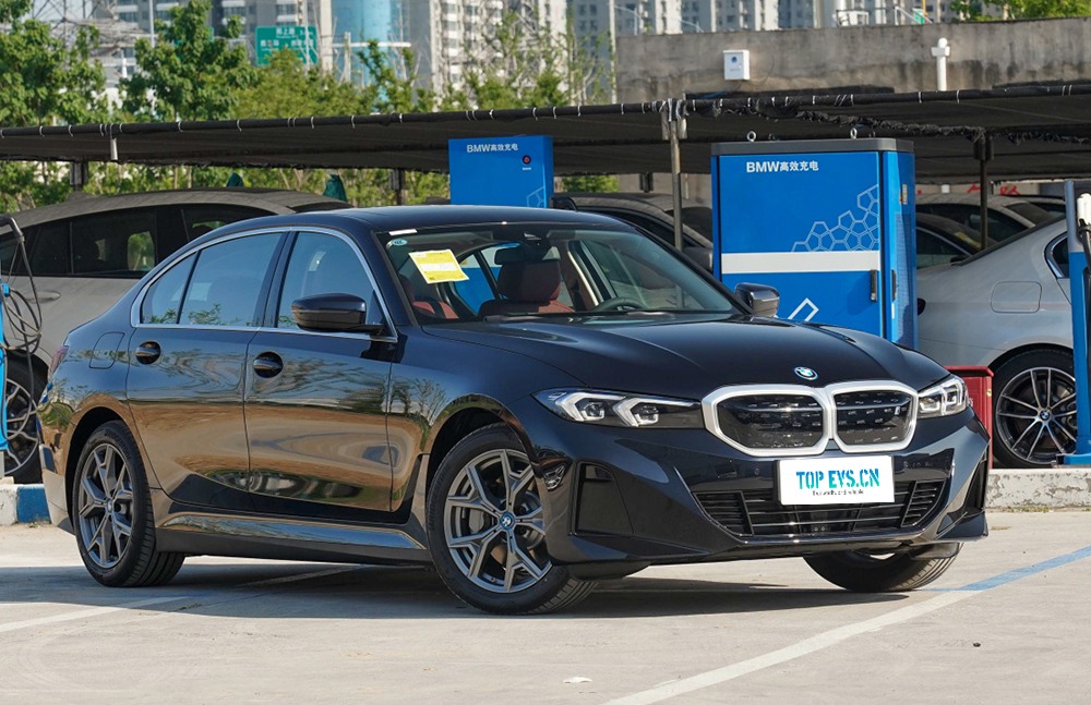 imgi_3_i3zy1 BMW I3 2026 – Ready for Export From China | CHINESE CAR IN EUROPE - Image 1