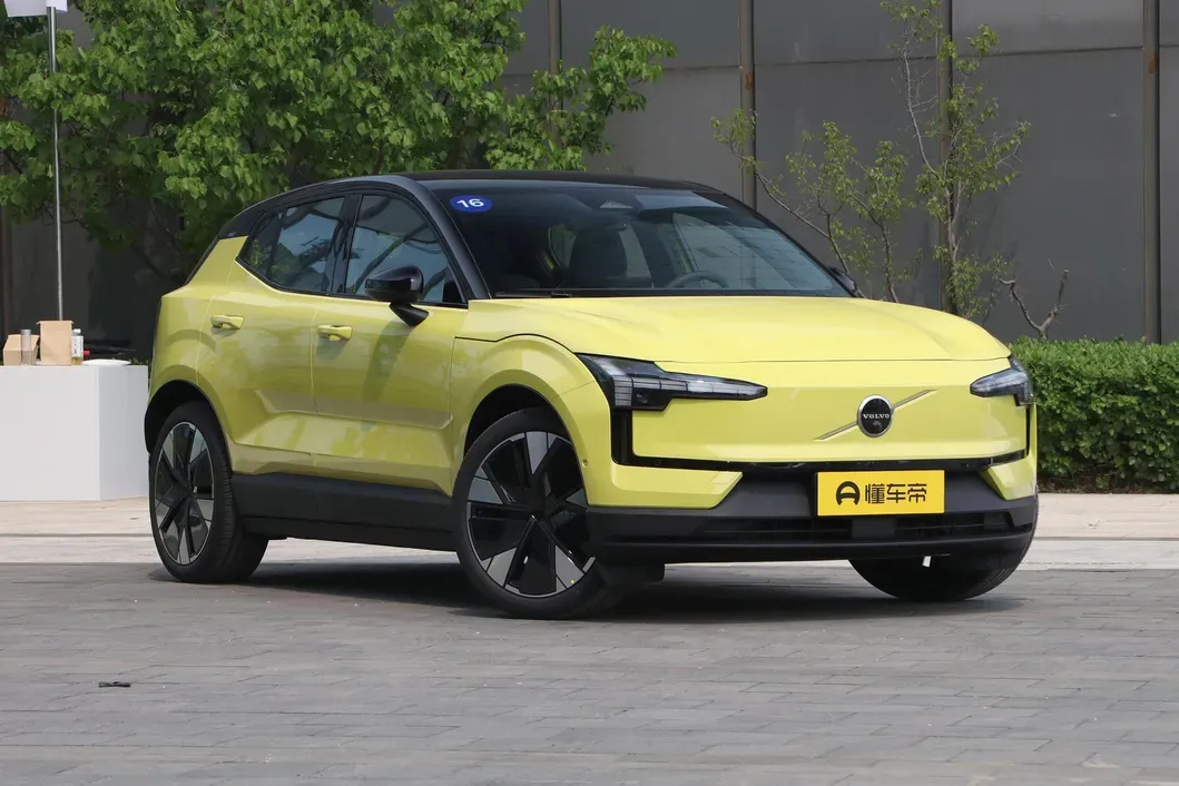 imgi_43_Volvo-Ex30-2025-Rwd-Plus-Battery-Electric Volvo EX30 – For Sale From China | CHINESE CAR IN EUROPE - Image 1