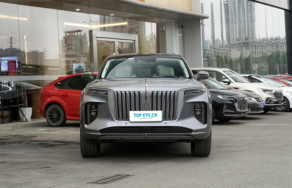imgi_4_hongqi1 Hongqi E-HS9 – Ready for Export From China | CHINESE CAR IN EUROPE - Image 1