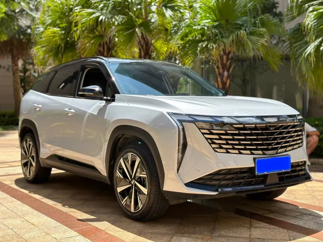 imgi_65_Chinese-Gee-Ly-Automobile-Secondhand-Gasoline-C Geely Boyue L 2024 1.5TD DCT Flagship Edition – For Sale From China | CHINESE CAR IN EUROPE - Image 1