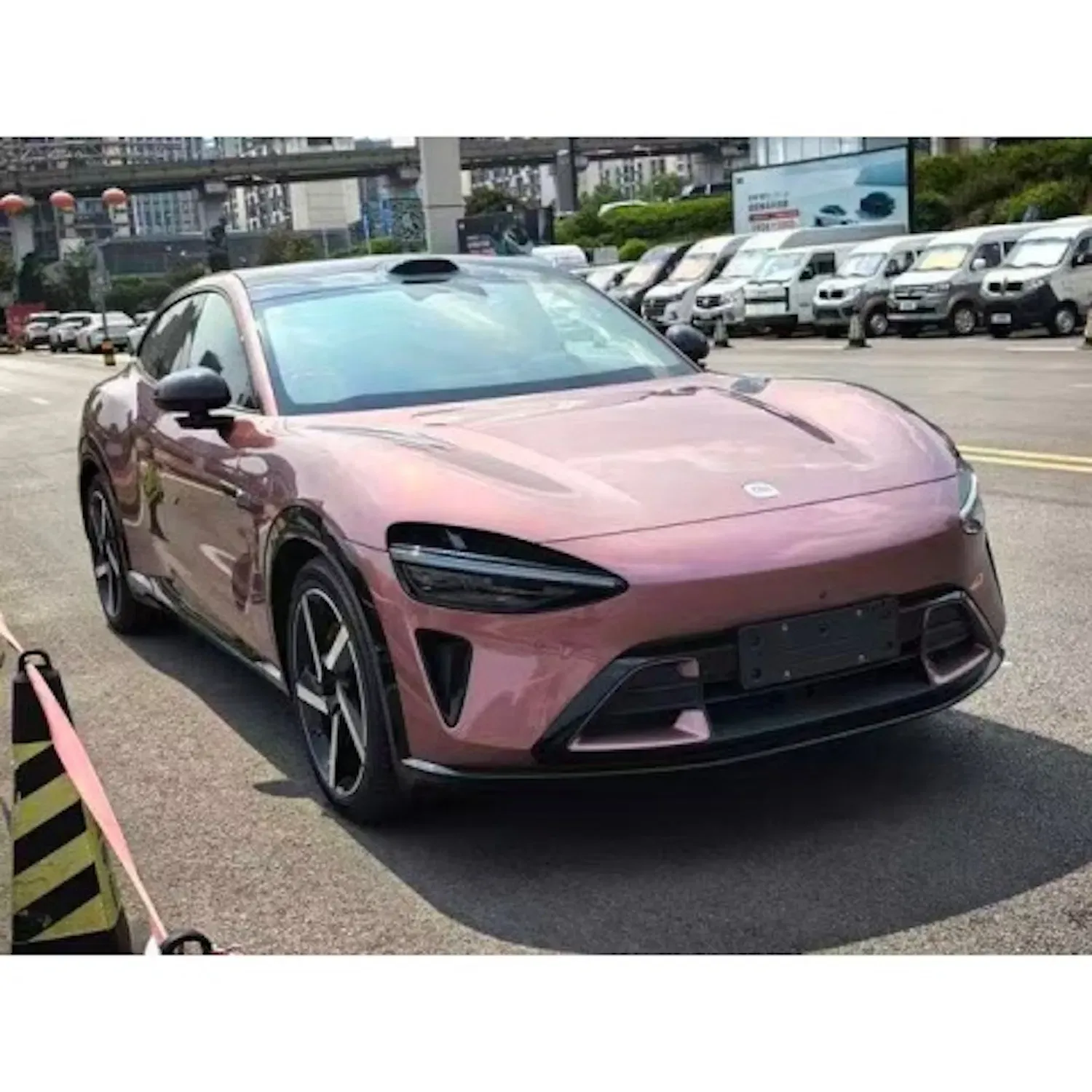 imgi_85_Used-Car-Hot-Sale-Stylish- Xiaomi Yu7 – For Sale From China | CHINESE CAR IN EUROPE - Image 1