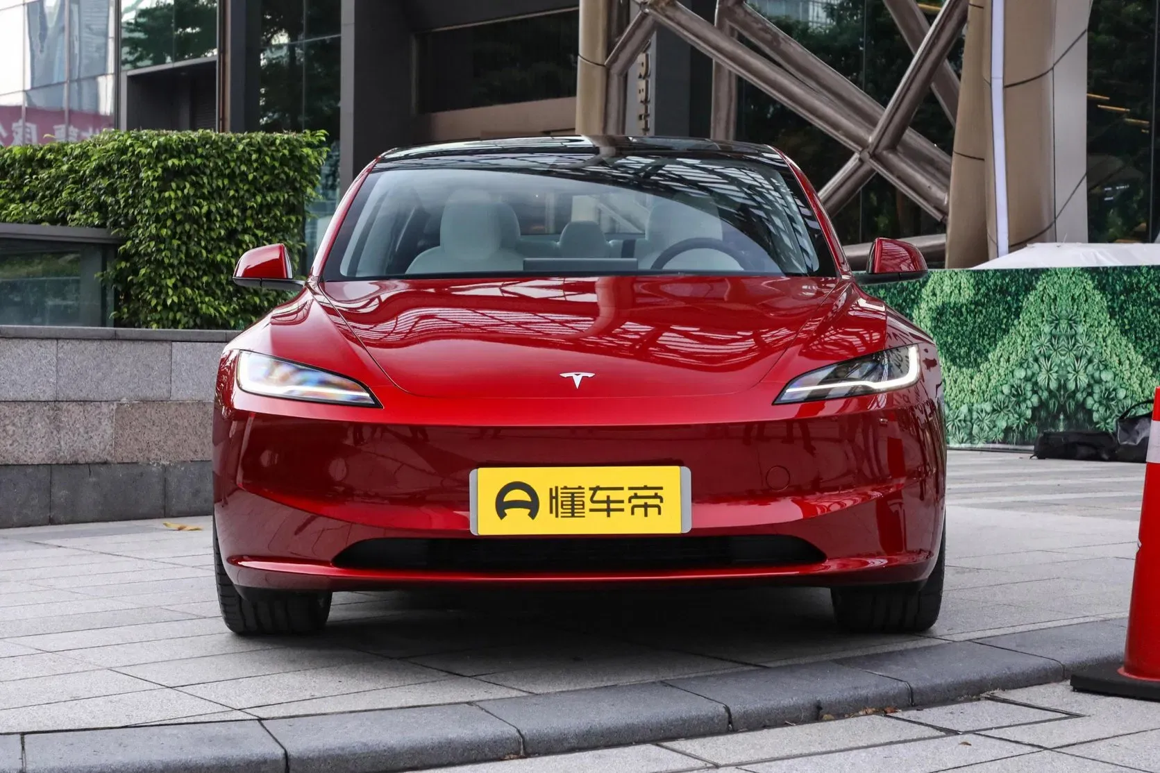imgi_86_Tesla-Model-3-Second-Hand-New-Energy-Sedan-Pure-Electric-Car Tesla Model 3 – For Sale From China | CHINESE CAR IN EUROPE - Image 1